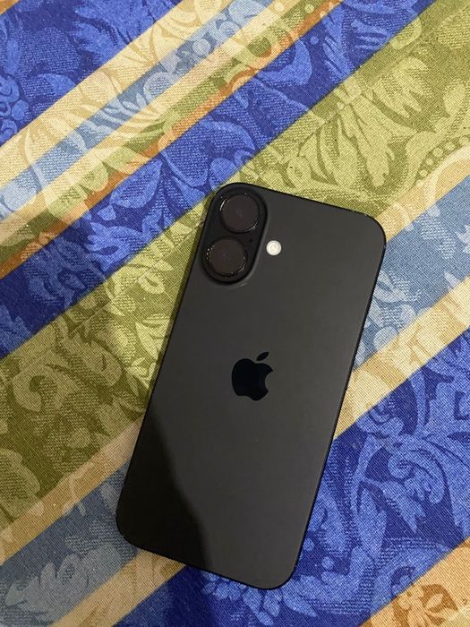 Айфон 16 черный 128