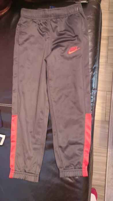 Детски оригиналалени комплекти nike