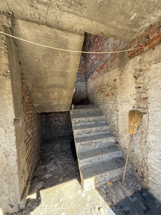 Vand casa  in Zabrani