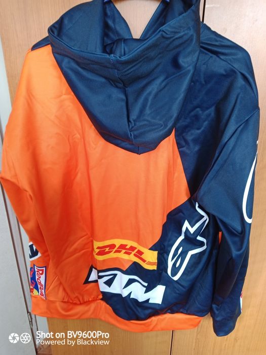 Суичъри на KTM FOX и ветровки с ципове няколко модела КТМ!!!