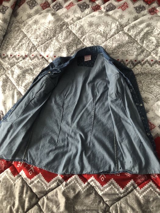 Vand 2x camasa de blugi, stare execelenta