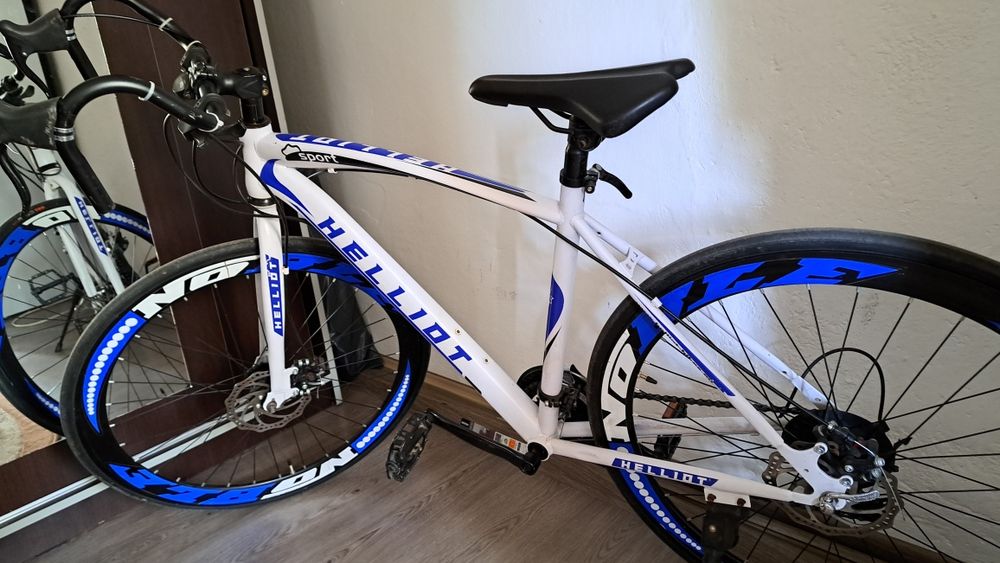 Vand bicicleta sau schimb