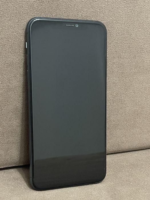 Продаю айфон 11 PRO MAX