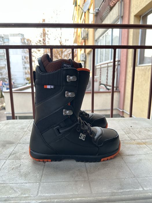 Сноуборд ботуши DC Mutiny номер 42.5