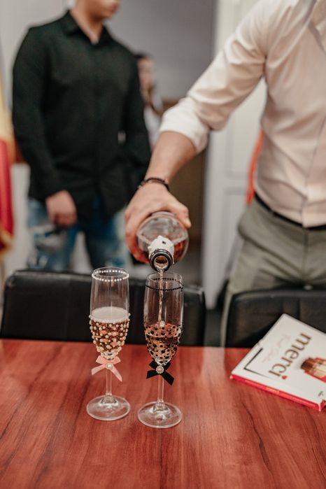 Decor baloane | Flori uscate | Pahare decorate

Transformăm mome