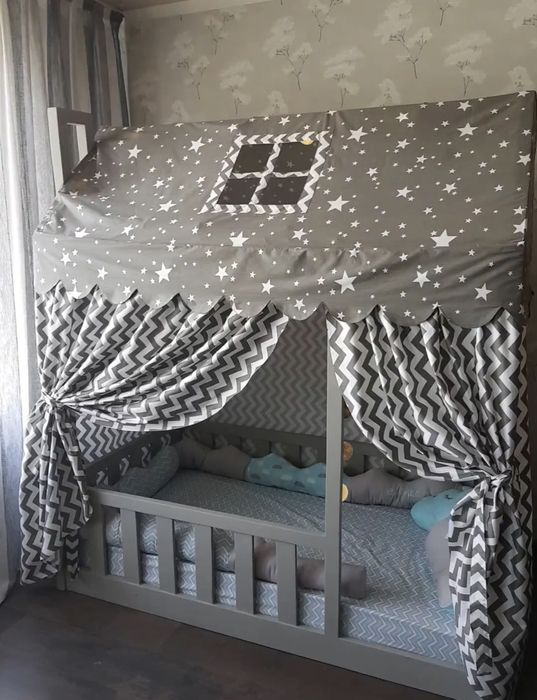 Продам кровать-домик 90×170 из кедра б/у