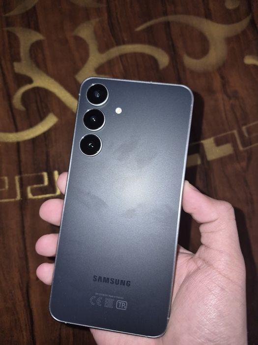 Обменяю свой Samsung S25 Fe 128gb на iphone 16 - 15 prо