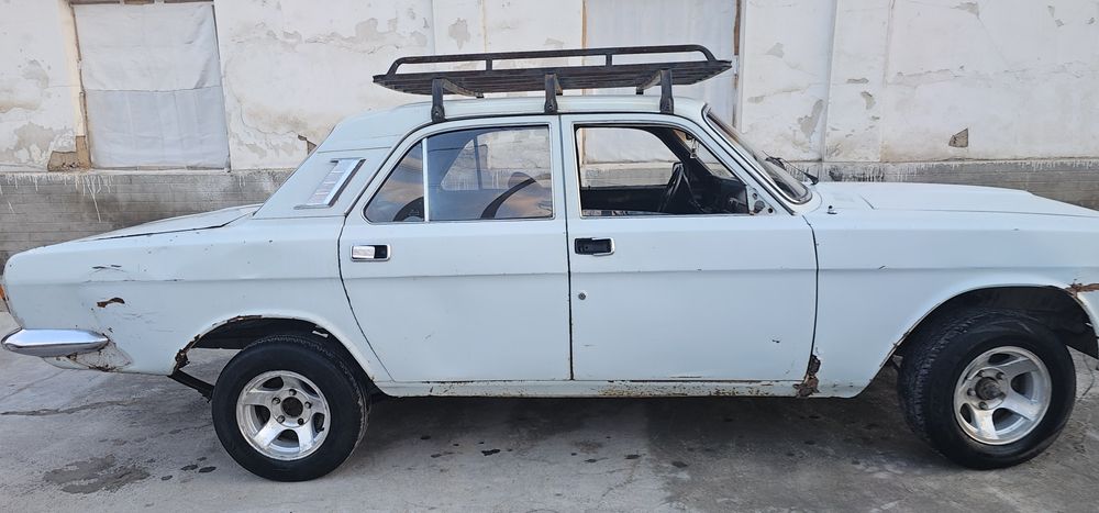 Volga 2410.sotiladi