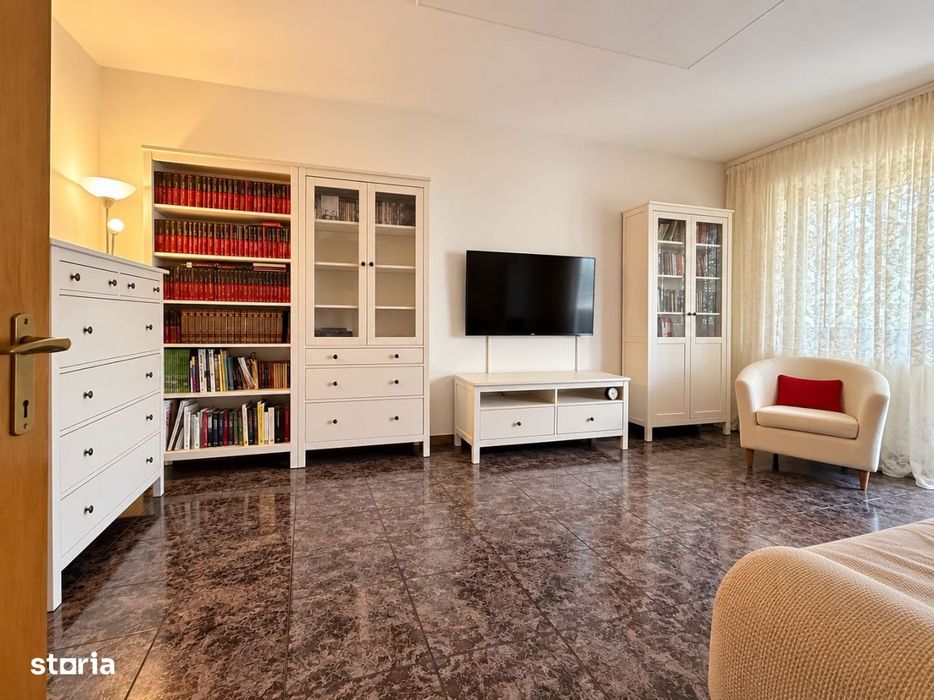 Victoria-Bd Tomis | Apart decomandat, renovat, mobilat si parcare