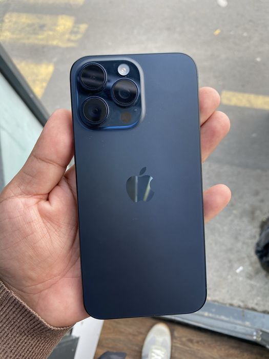 Продам свой Iphone 15 Pro Max 256gb Blue в идеальном состаяние