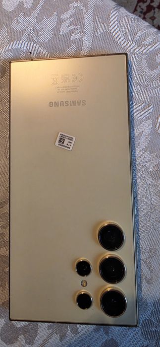 VÂND SAMSUNG S24 ULTRA 1 TB. Telefonul arată 10/ 10, ca și nou,