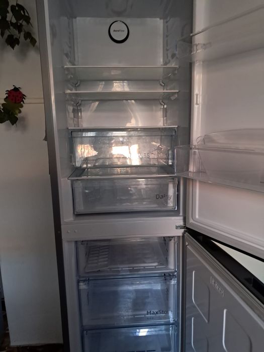 Combina frigorifica  Beko-aproape noua-garantie