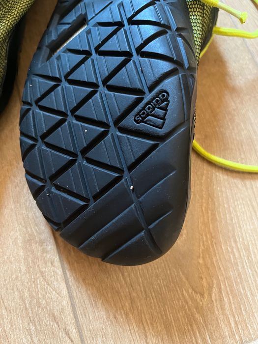 Vand incaltaminte Adidas barbati