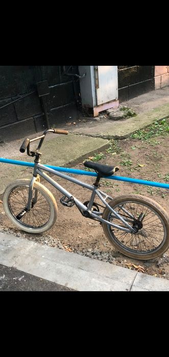 Продаю трюковой велосипед BMX