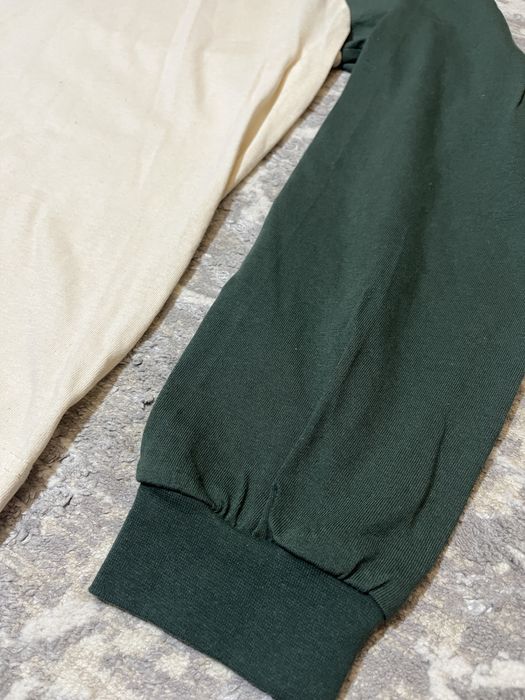 лонгслив S-M с зелеными руковами