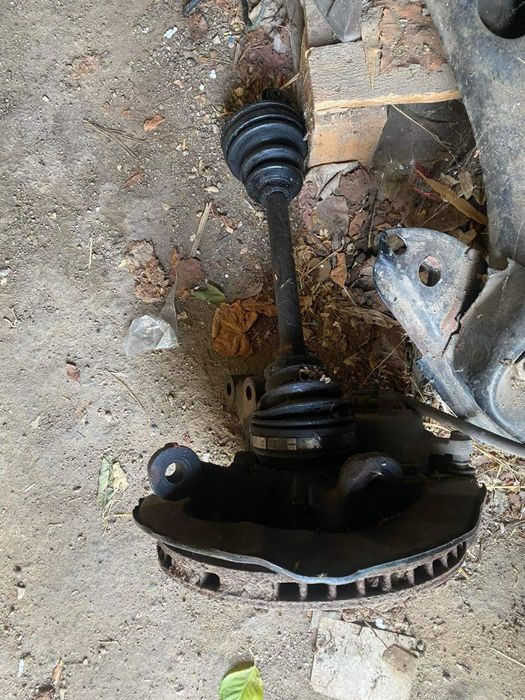 Полуоска с глава с главината главина toyota corolla лява и дясна