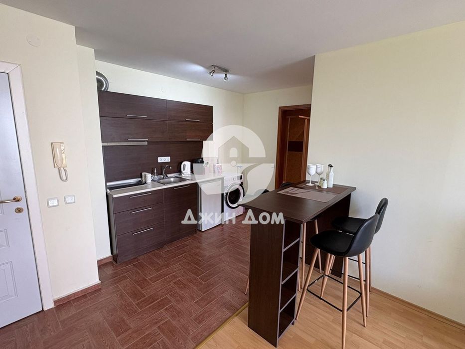 Продава се Двустаен апартамент в Свети Влас - 70 кв.м за 1343 €/кв.м - Снимка #3