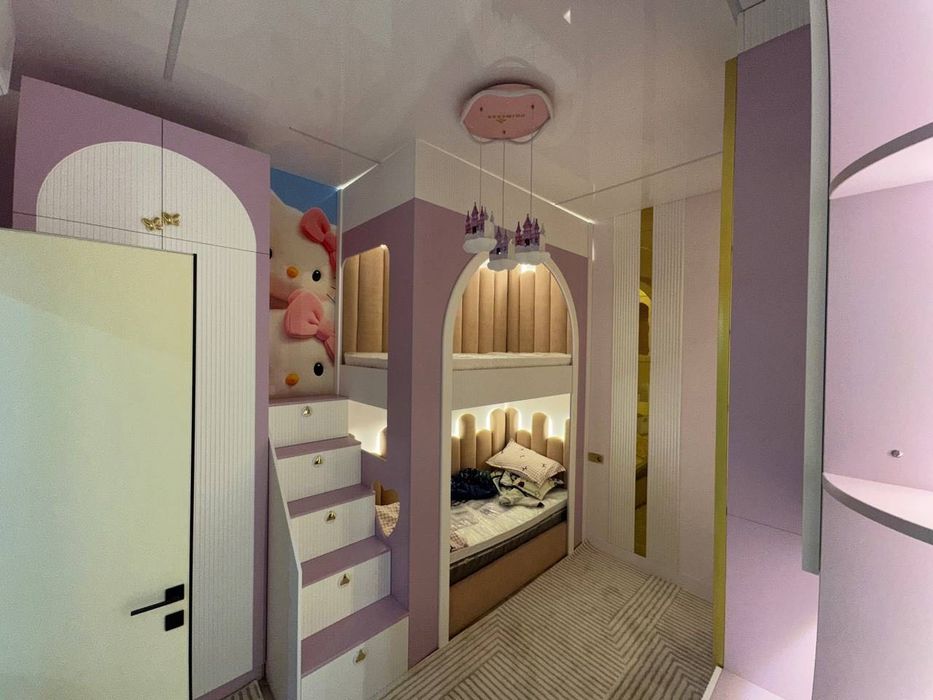 Продаётся 2-комнатная квартира в 4-ком  планировке Бузбазар /м.БИЮ