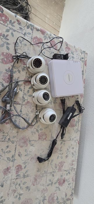 4 камери + dvr hikvison