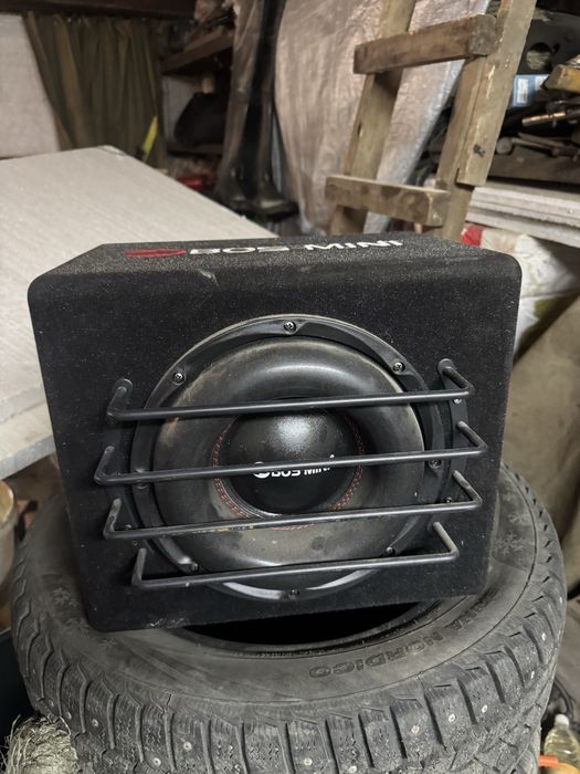 Сабвуфер новый активный  продам