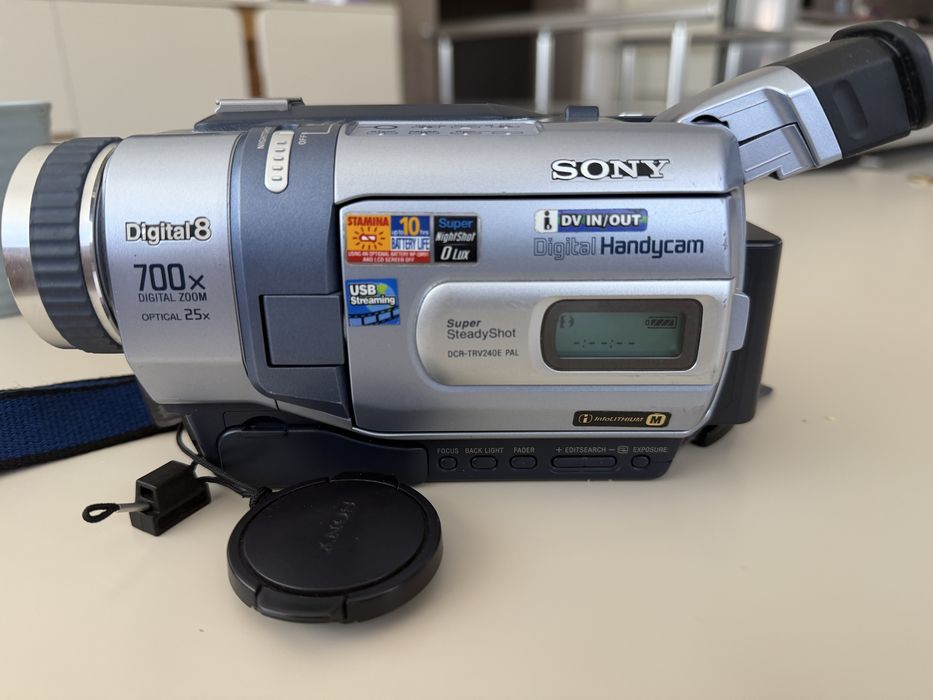 Sony dcr-trv240e pal handycam 700x zoom