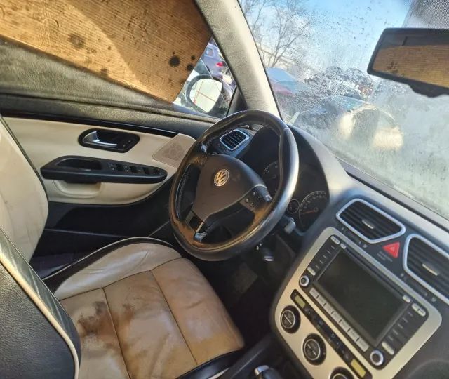 bara spate armatura portbagaj haion luneta far stanga punte jug stop plansa ceasuri bord timonerie schimbator viteze oglinda broasca macara stanga dreapta ansamblu stergatoare  kit pornire calculator motor ecu spira volan bloc lumini VW Eos an 2007, motor