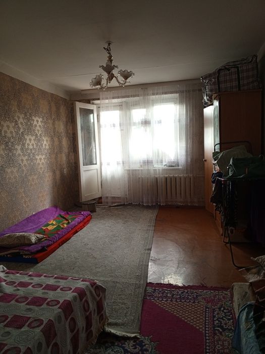 Продам 1 ком квартиру на 15 микрорайон