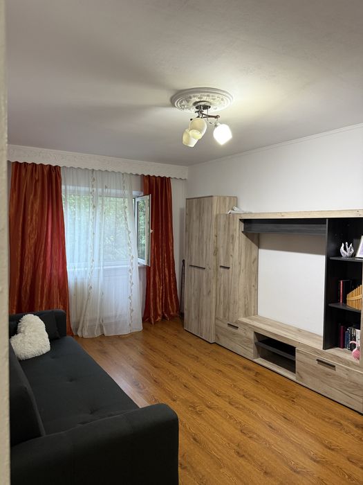 inchiriez apartament 2 camere