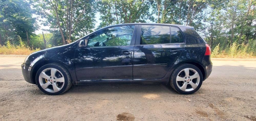 Vand sau schimb Golf 5 GOAL anul 2007