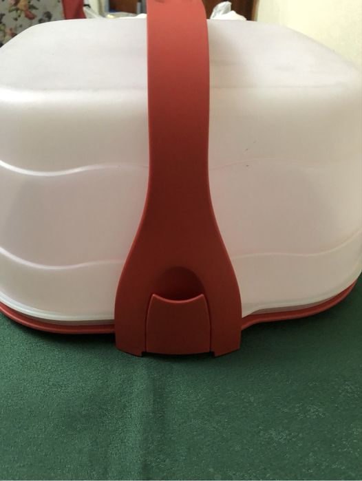 Посуда для торта Tupperware