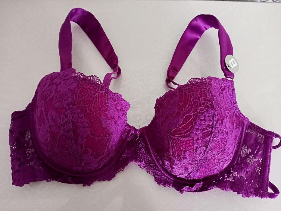 Новые шикарный Victoria secret р.70,75B,C.