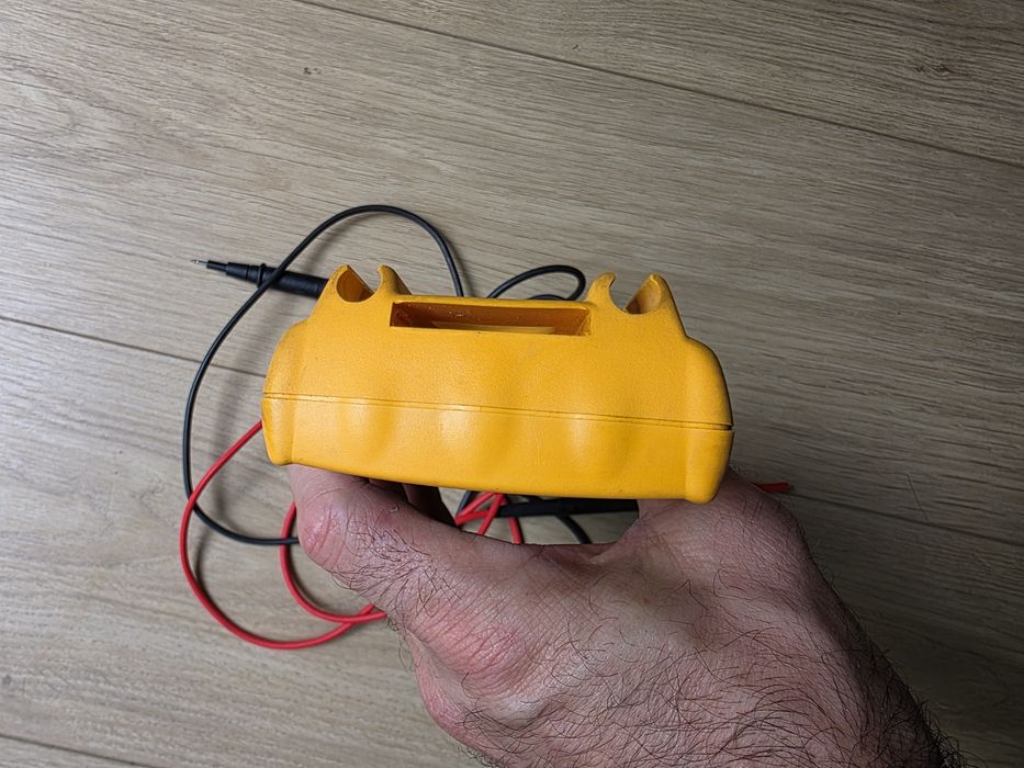 Мултиметър Fluke 179, kewtech kew2200