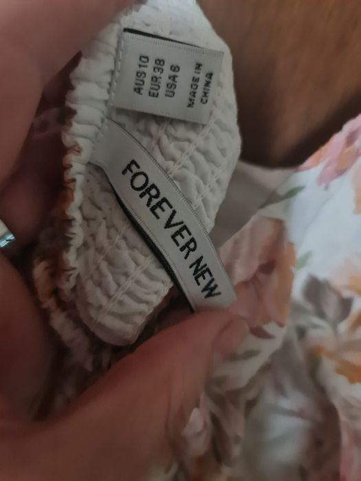 Rochie pentru dama din vascoza  Dika