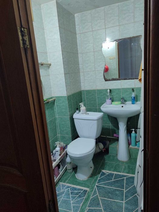 продам квартиру микрорайон 8