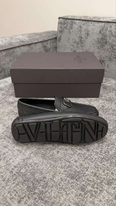 Кожаные мокасины Валентино