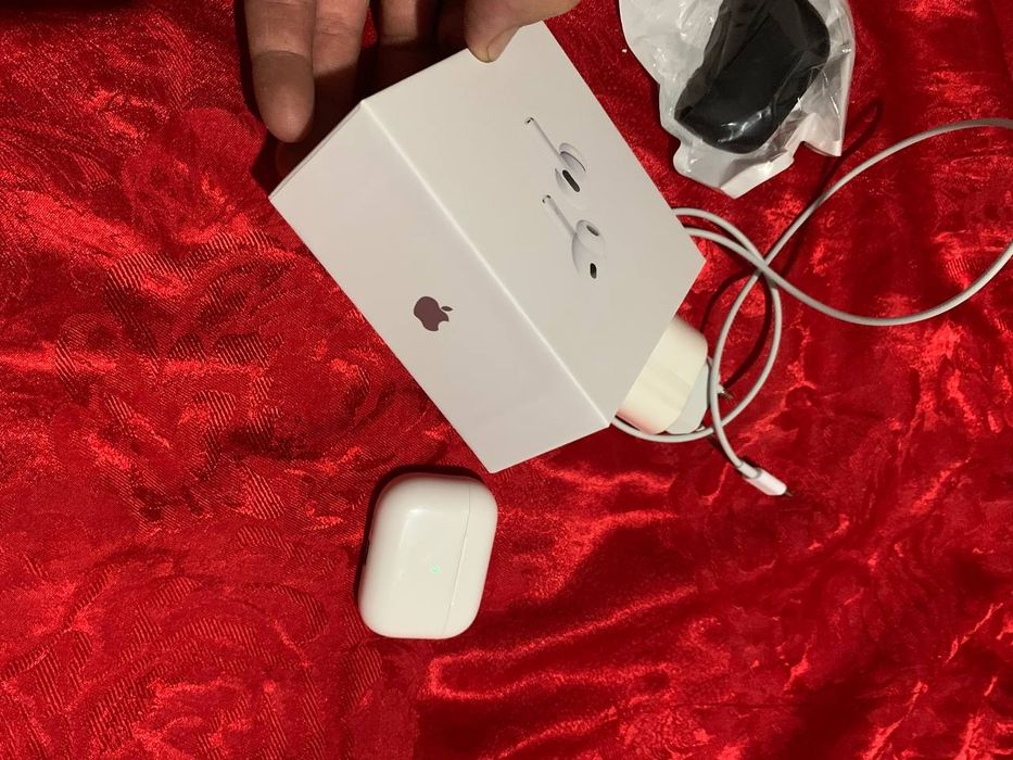 Air pods pro sotiladi