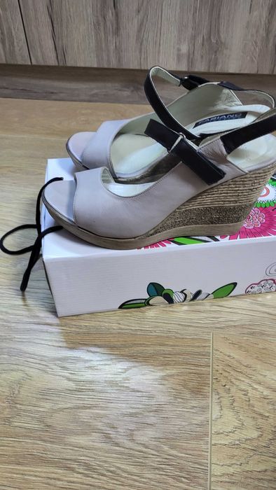 Дамски летни обувки