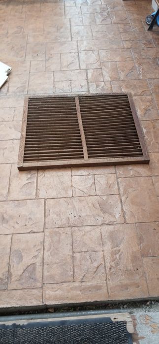 Vând Grilaje metalice