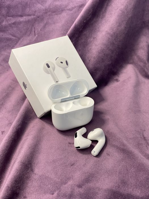 Apple air pods 4