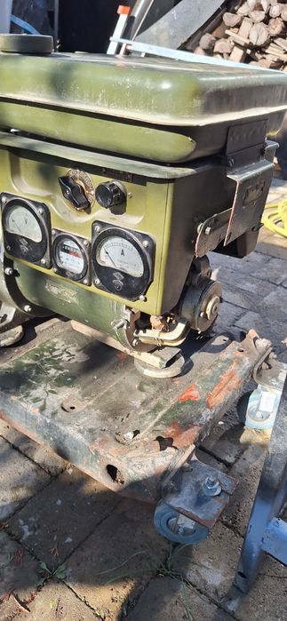 Generator electric AB4 - model vechi