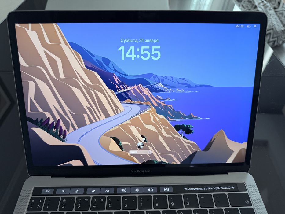 Macbook pro retina 2019 13’ touchbar