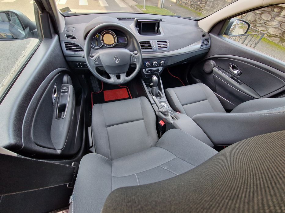 Renault Megane 1,6 benzina an 2012