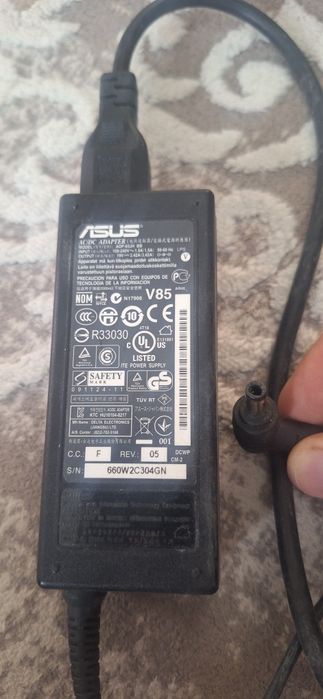 Продам блок питания и аккумулятор ASUS