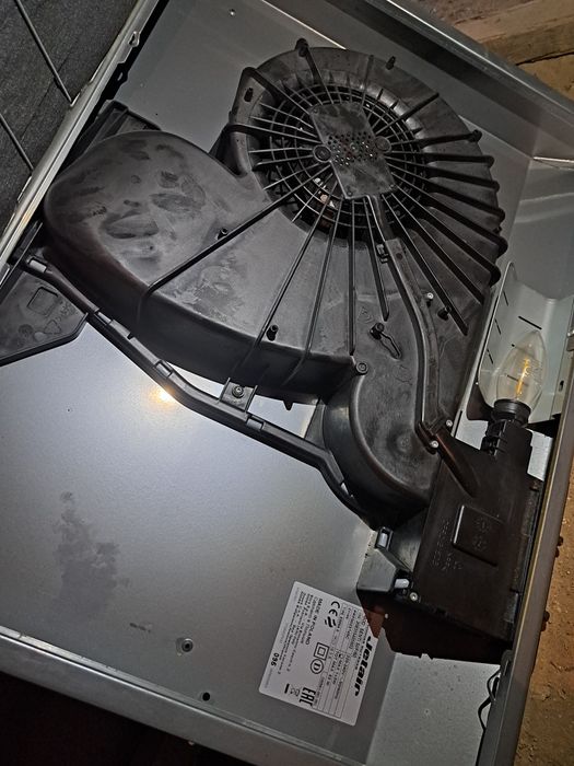 Продам Вытяжку бу