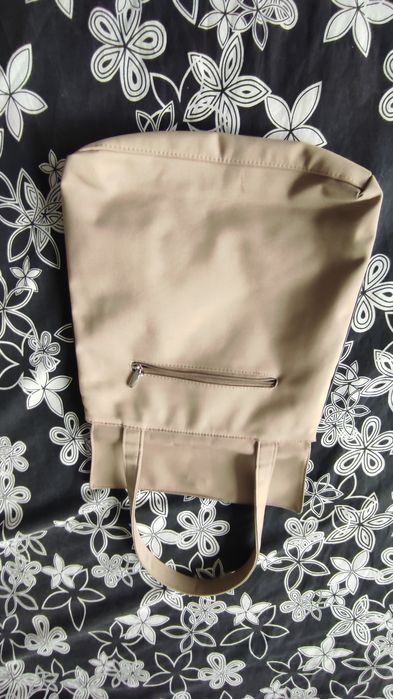 Две дамски чанти