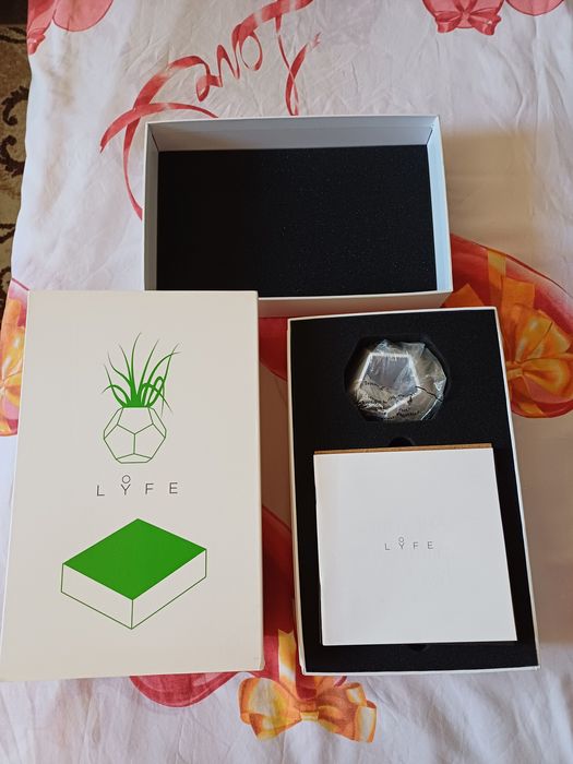 Цветочница на магните продам