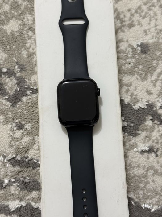 Apple Watch series 9/45 mm sotiladi srochna