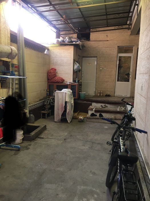 Янгиобод мах. 1,8 соток 3 хона ховли сотилади.