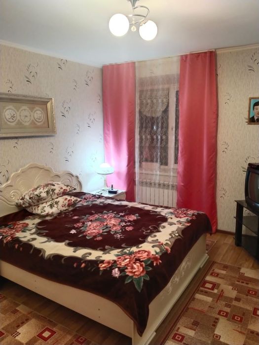 Продам квартиру 4 ком.