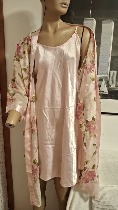 Set de lenjerie intima pentru noapte